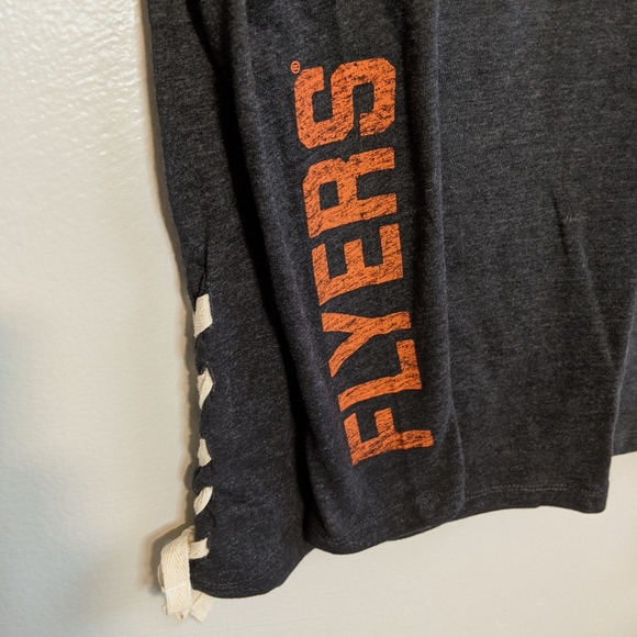 NWT! Flyers Hooded Tee - Picture 4 of 5